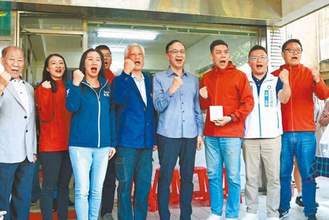 蓝营成立罢免绿营民代吴思瑶总部 泛蓝力量集结反击